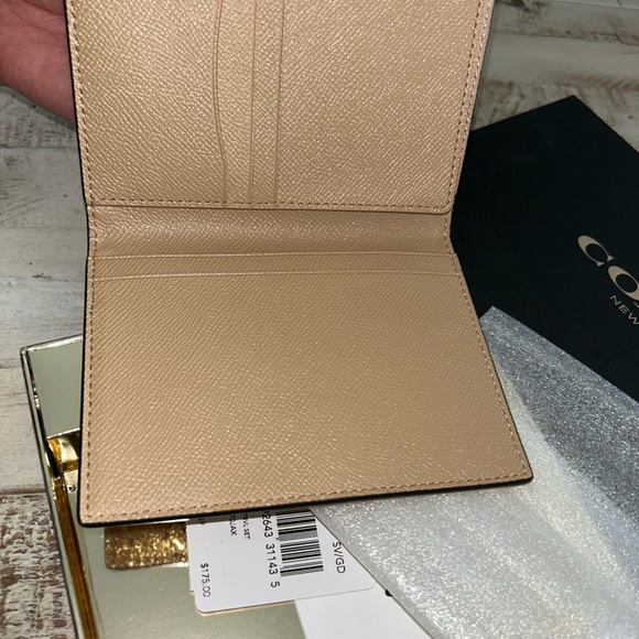 COACH STAR GLITTER TRAVEL SET Passport Holder & Luggage Tag - Picture 4 of 9